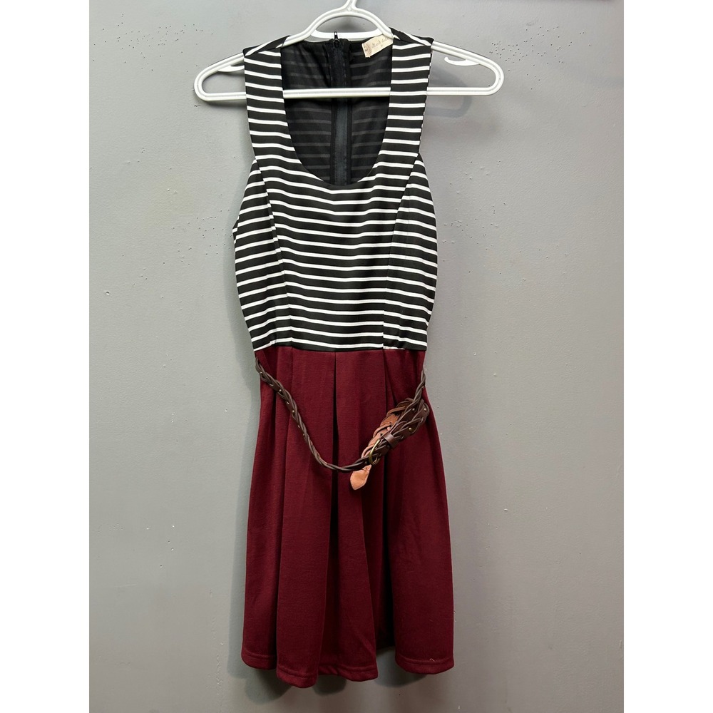 Altar'd State Dress Women‎ Medium Burgundy Black White Striped Fit Flare Belted